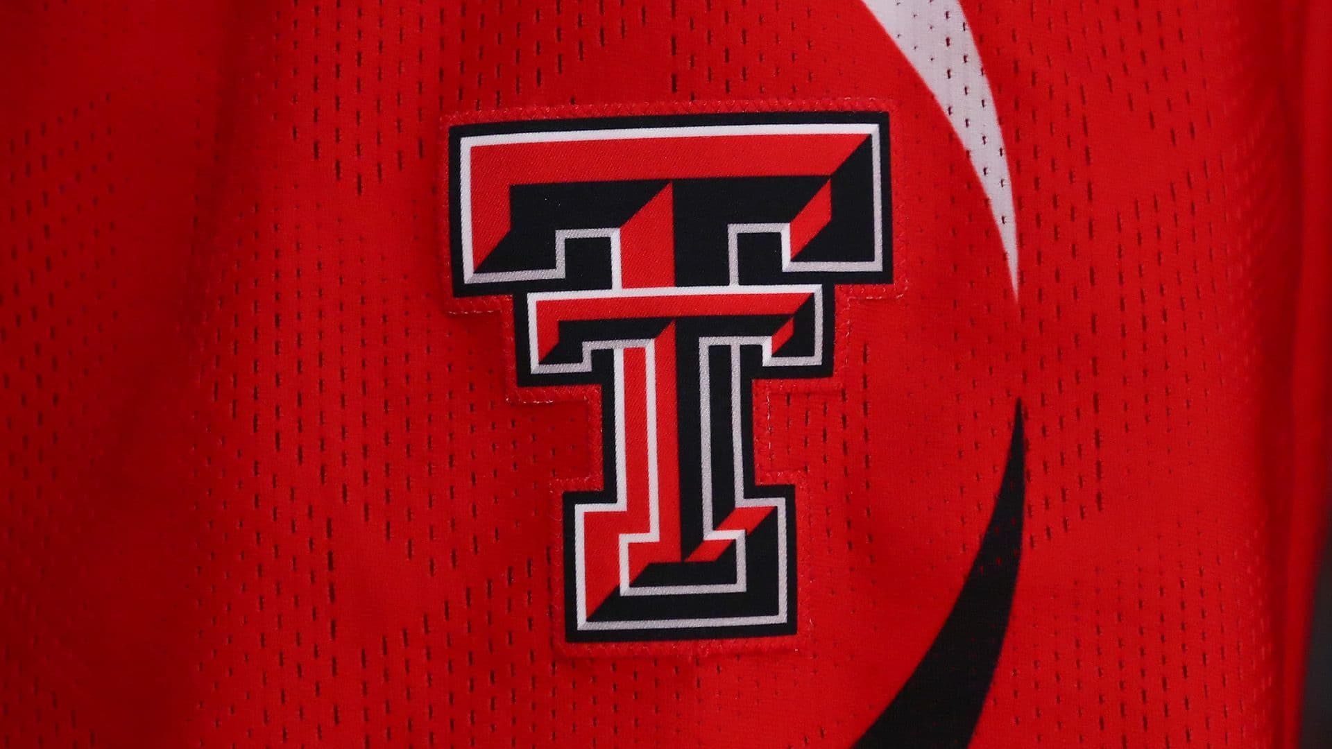 University’s new logo deemed ‘worse than Cracker Barrel rebrand’