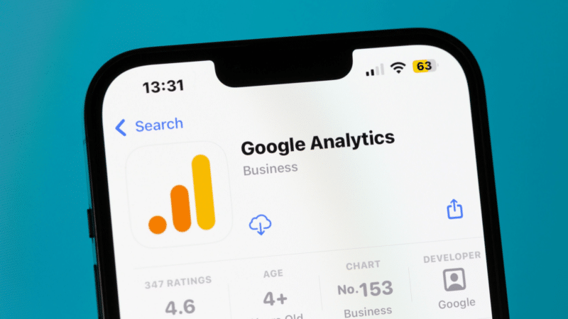Google-Analytics-logo-on-app-store-800x450.png